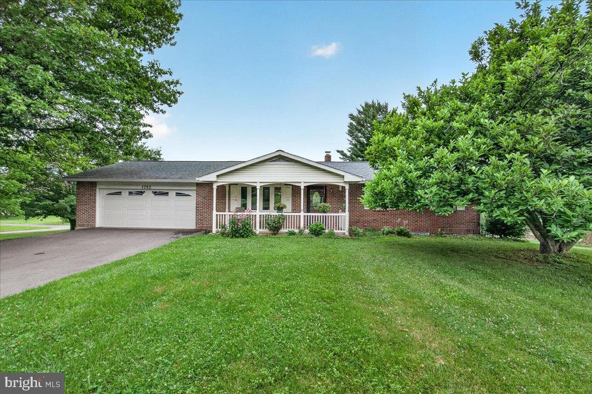 1752 Rohrersville Road photo 4