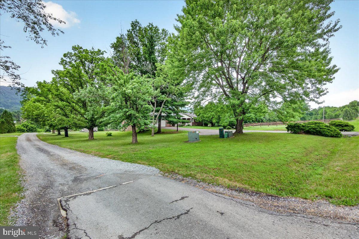 1752 Rohrersville Road photo 47