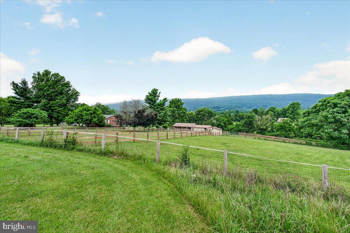 1752 Rohrersville Road photo 60