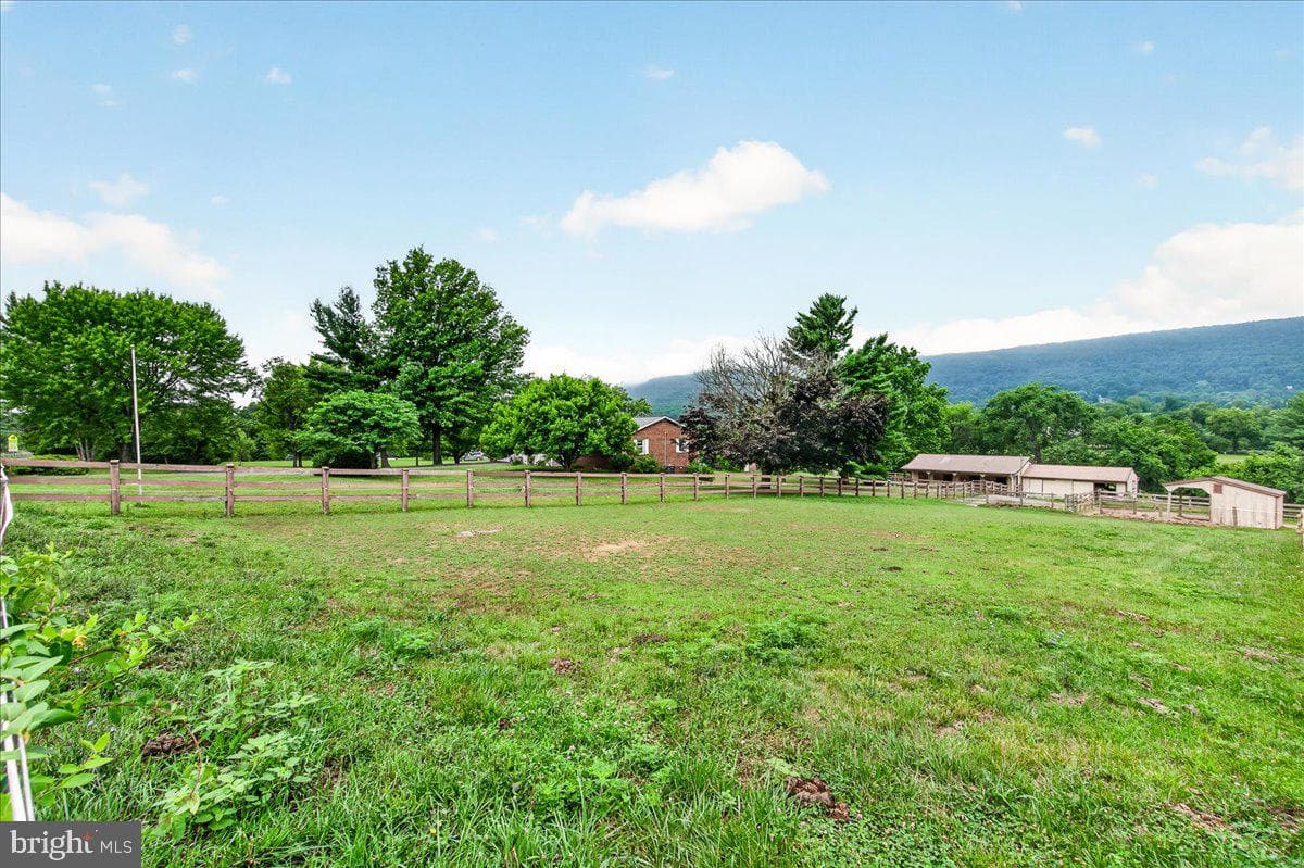 1752 Rohrersville Road photo 63