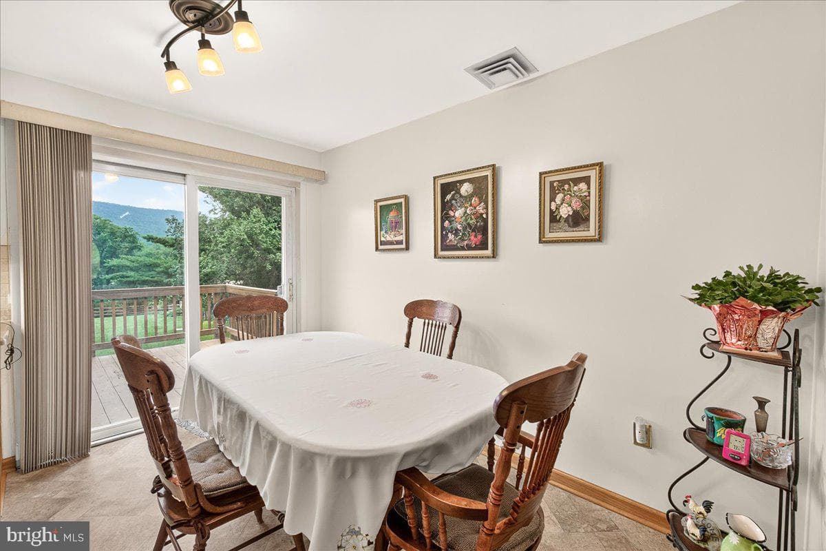 1752 Rohrersville Road photo 9