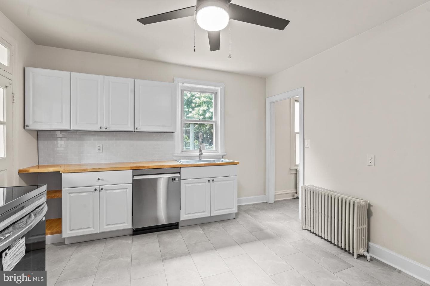 602 Guilford Avenue photo 4