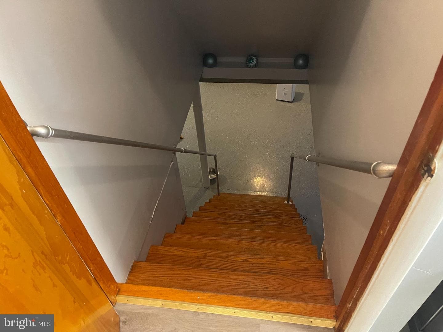 1110 Sherman Avenue photo 37