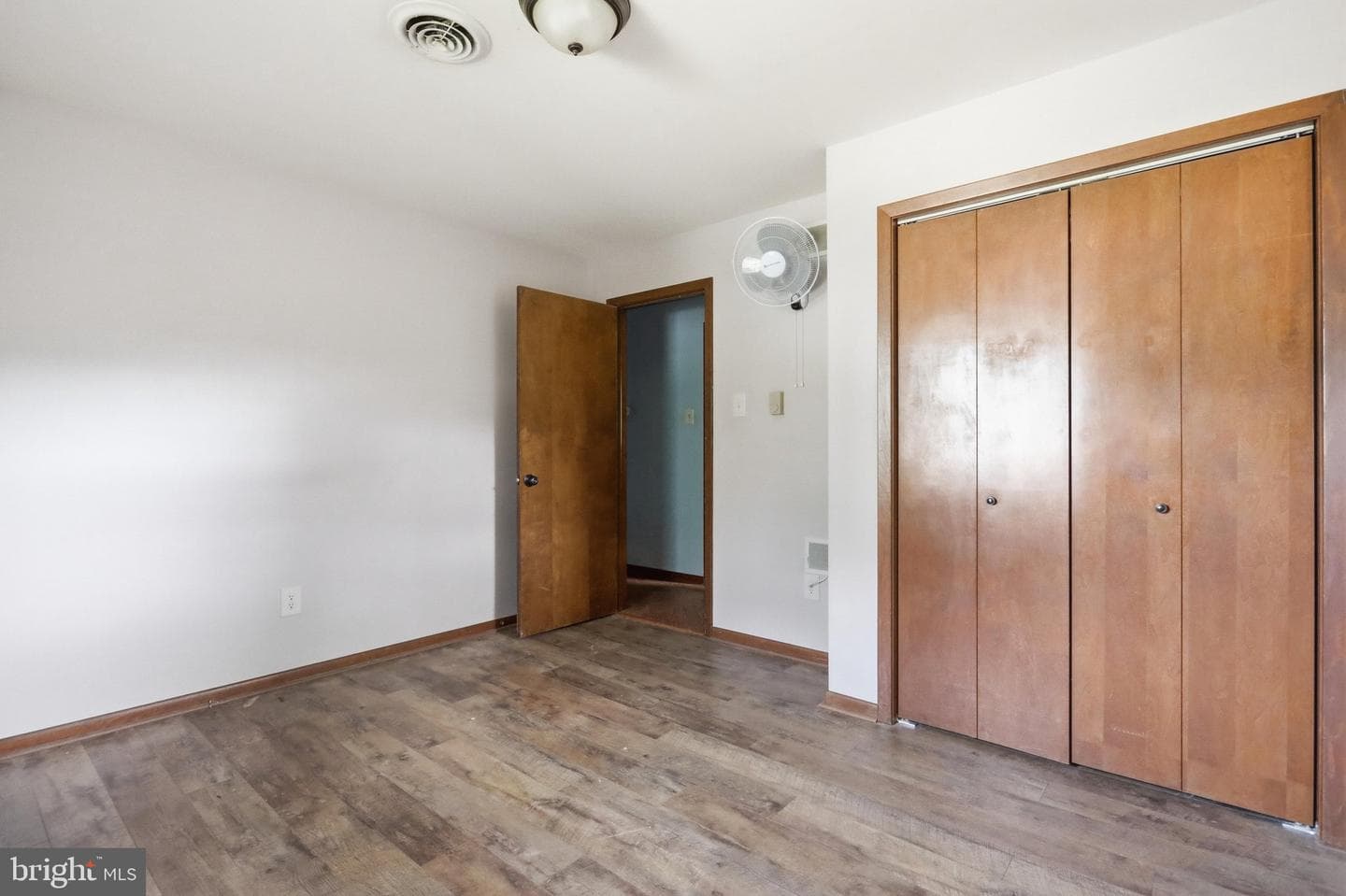 11911 Sycamore Drive photo 21