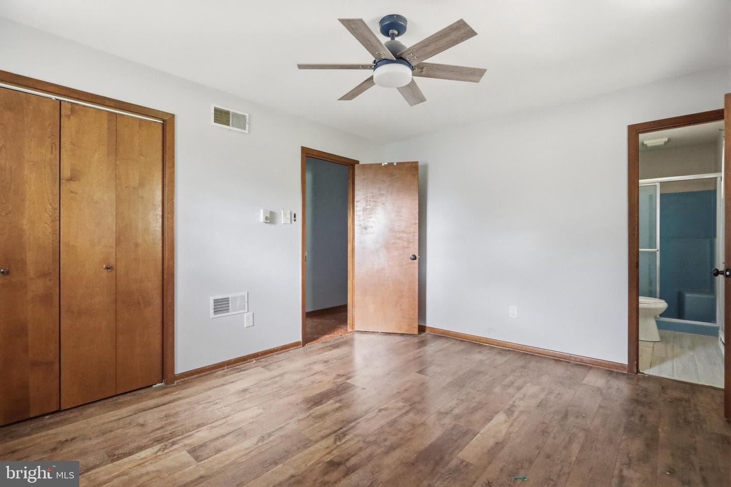 11911 Sycamore Drive photo 23