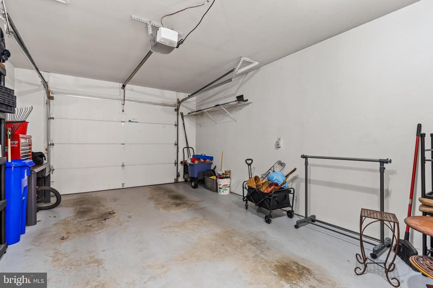 121 Chantilly Court photo 27