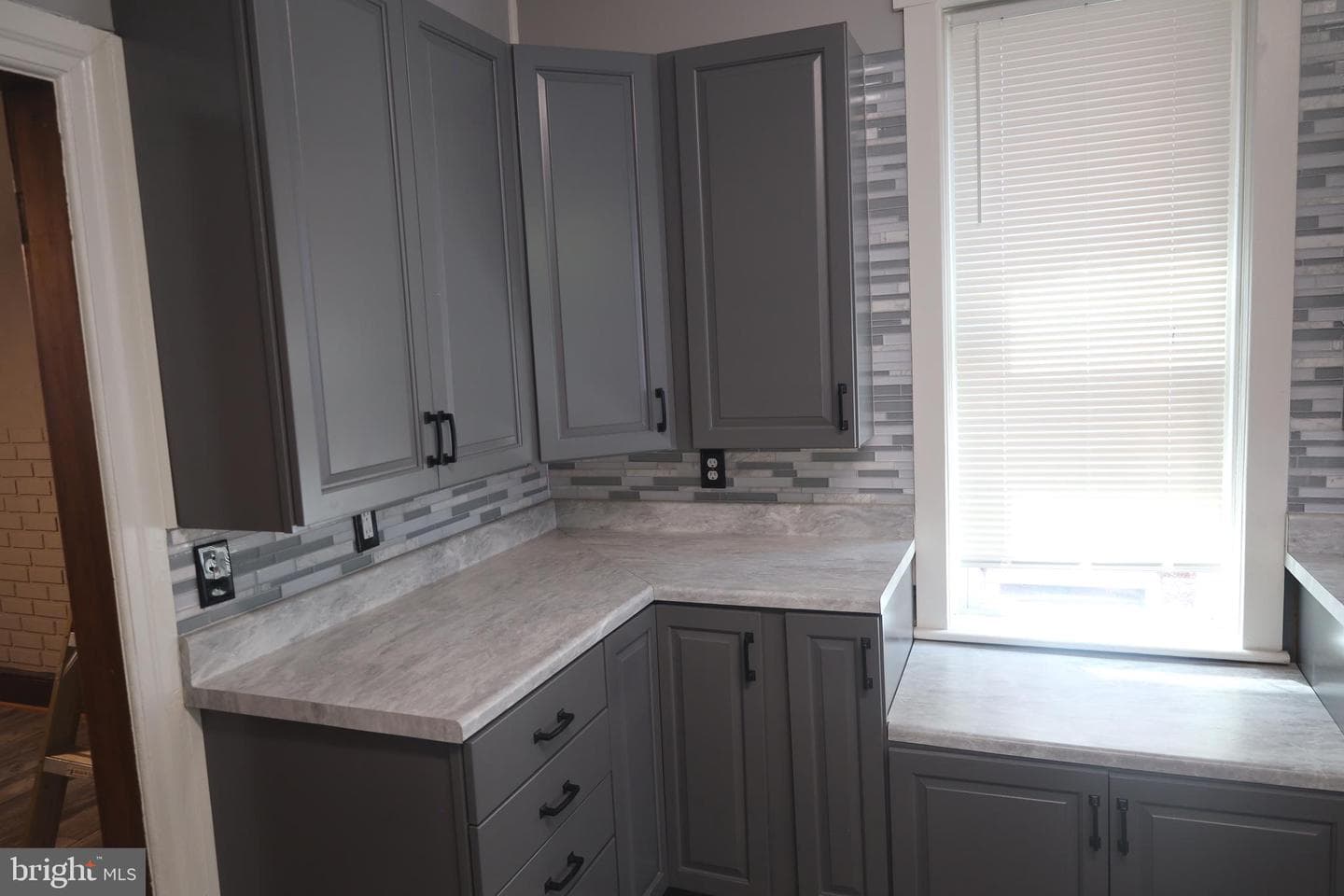 321 Mitchell Avenue photo 13