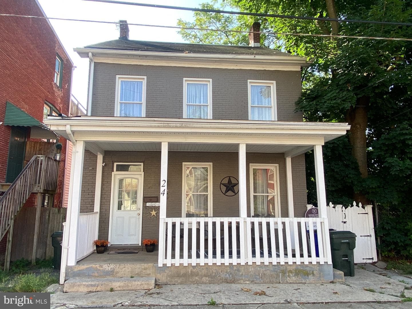 24 Madison Avenue, Hagerstown