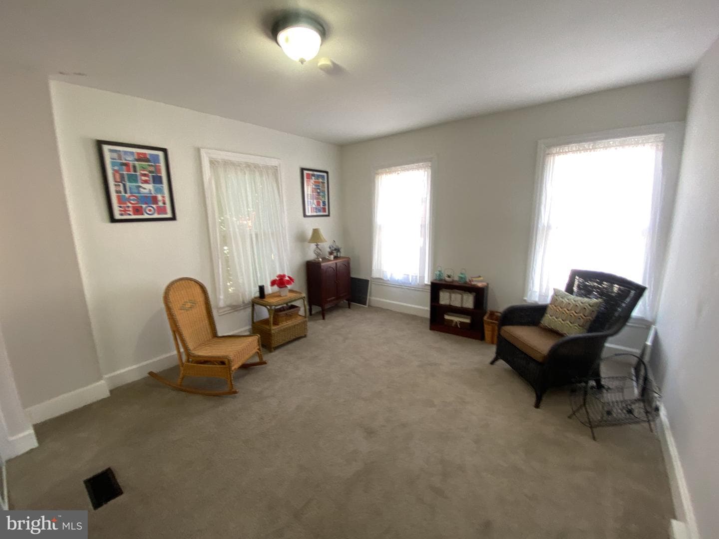 24 Madison Avenue photo 10