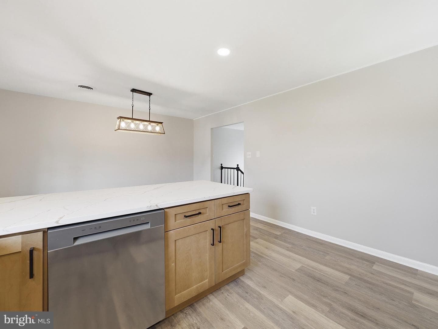 17608 Forest Glen Circle photo 10