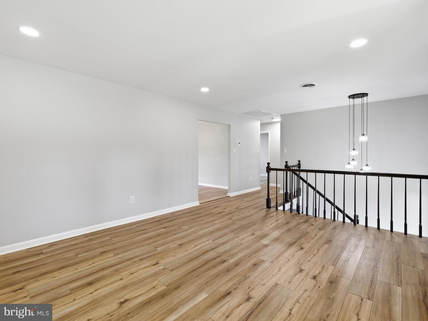 17608 Forest Glen Circle photo 15