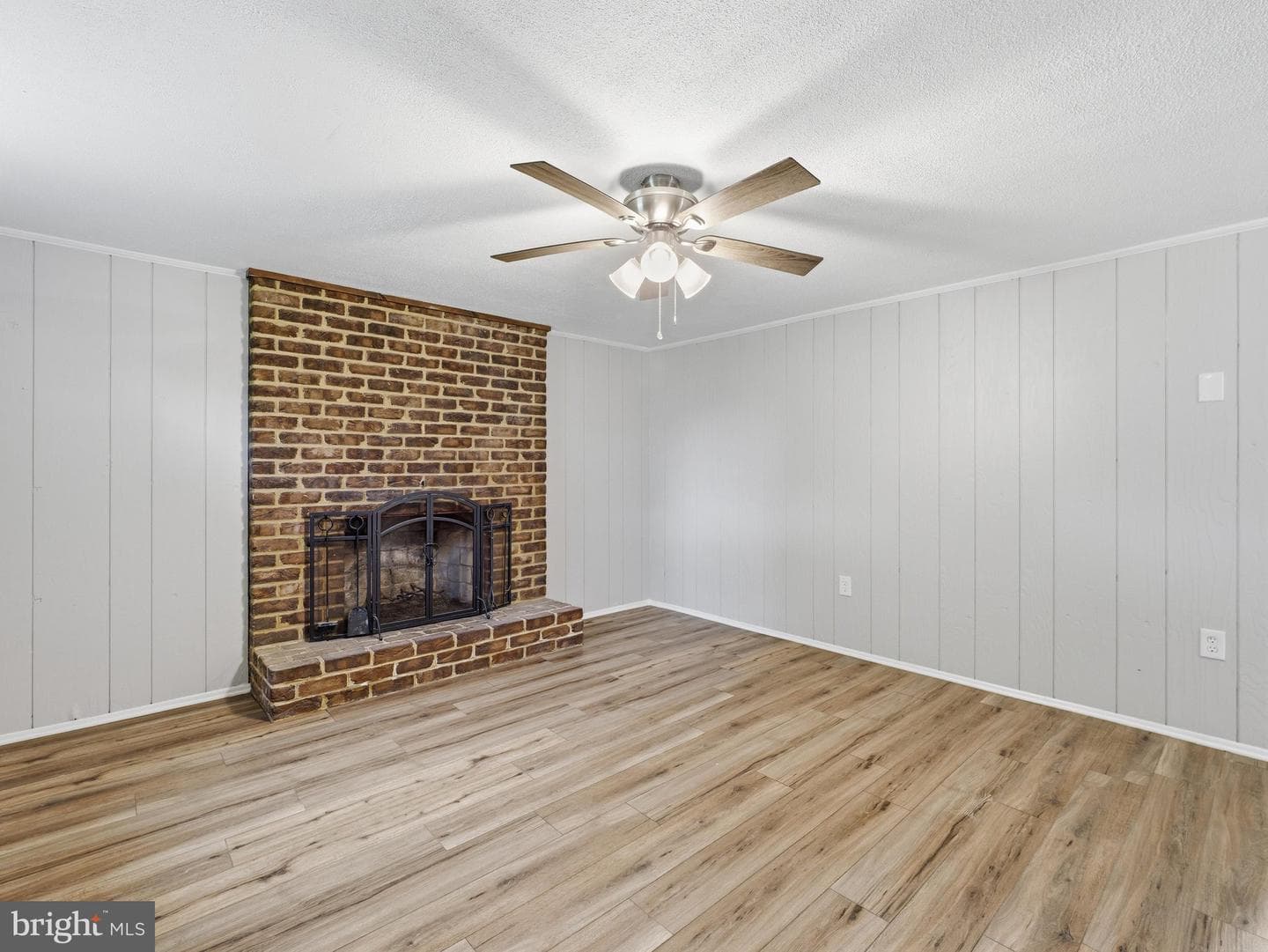 17608 Forest Glen Circle photo 22