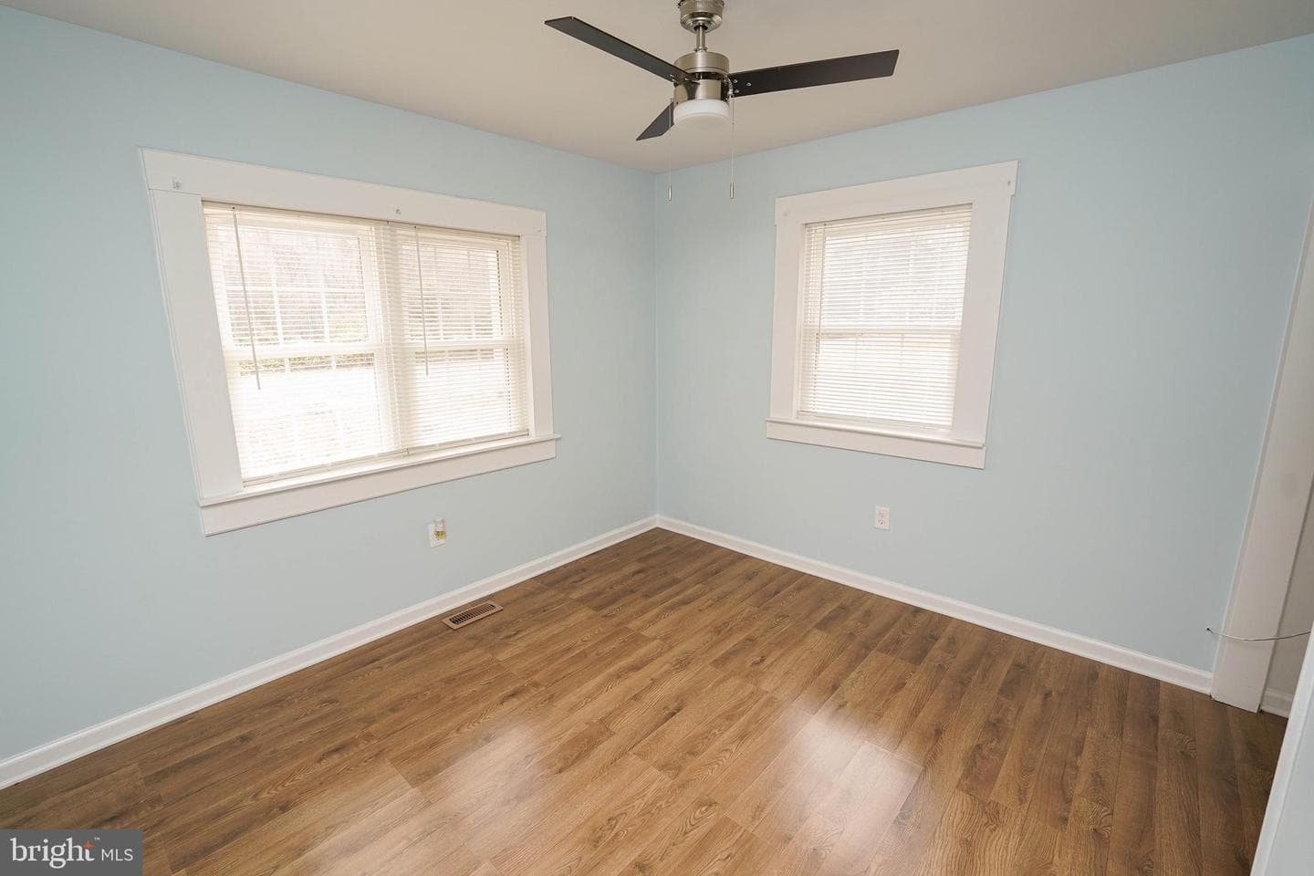 28144 Stanford Road photo 19