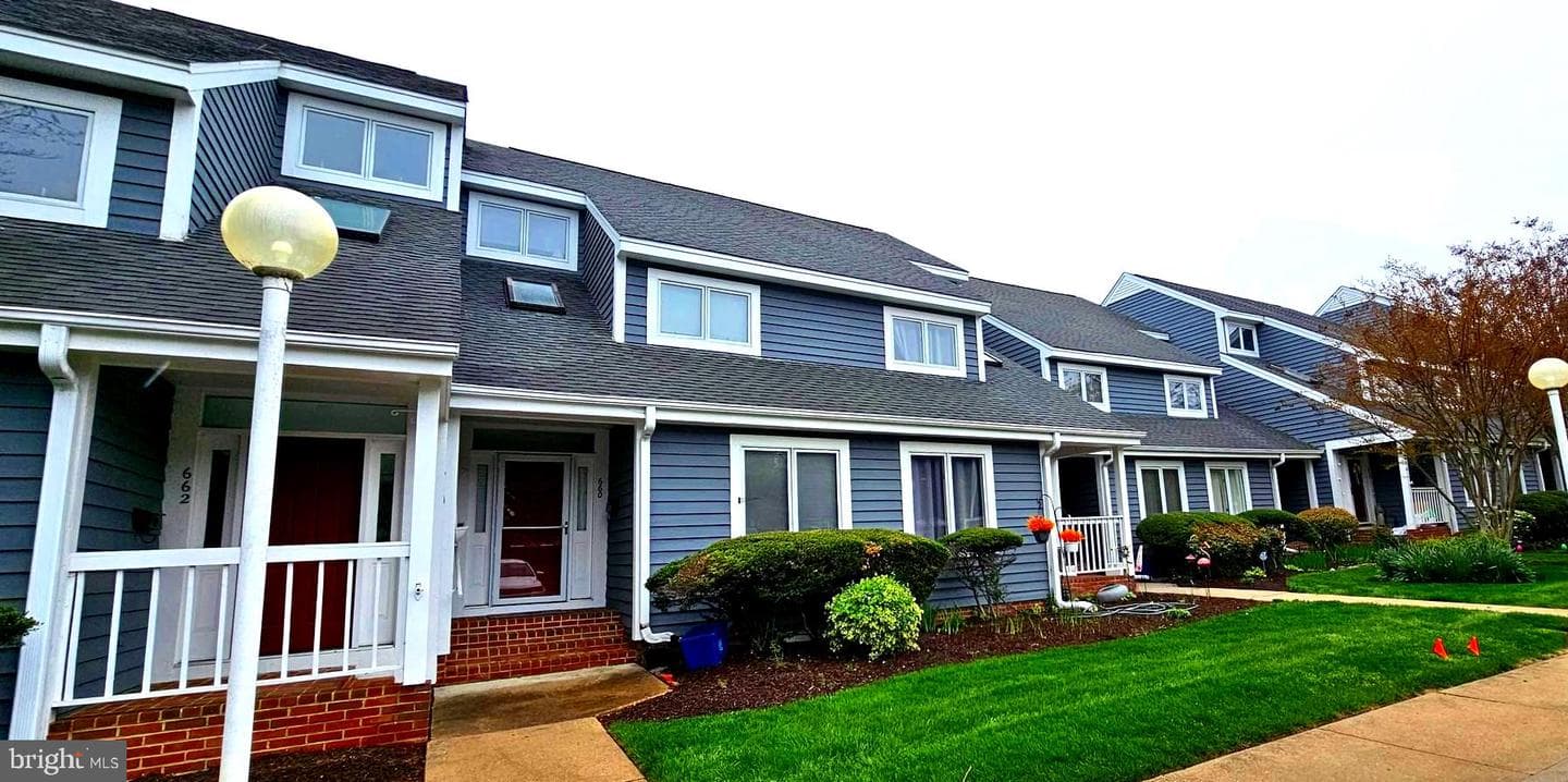 660 River Oak Court, Salisbury
