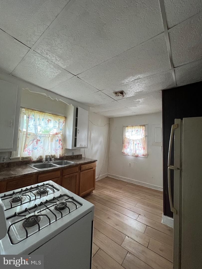 309 Marshall Street photo 10