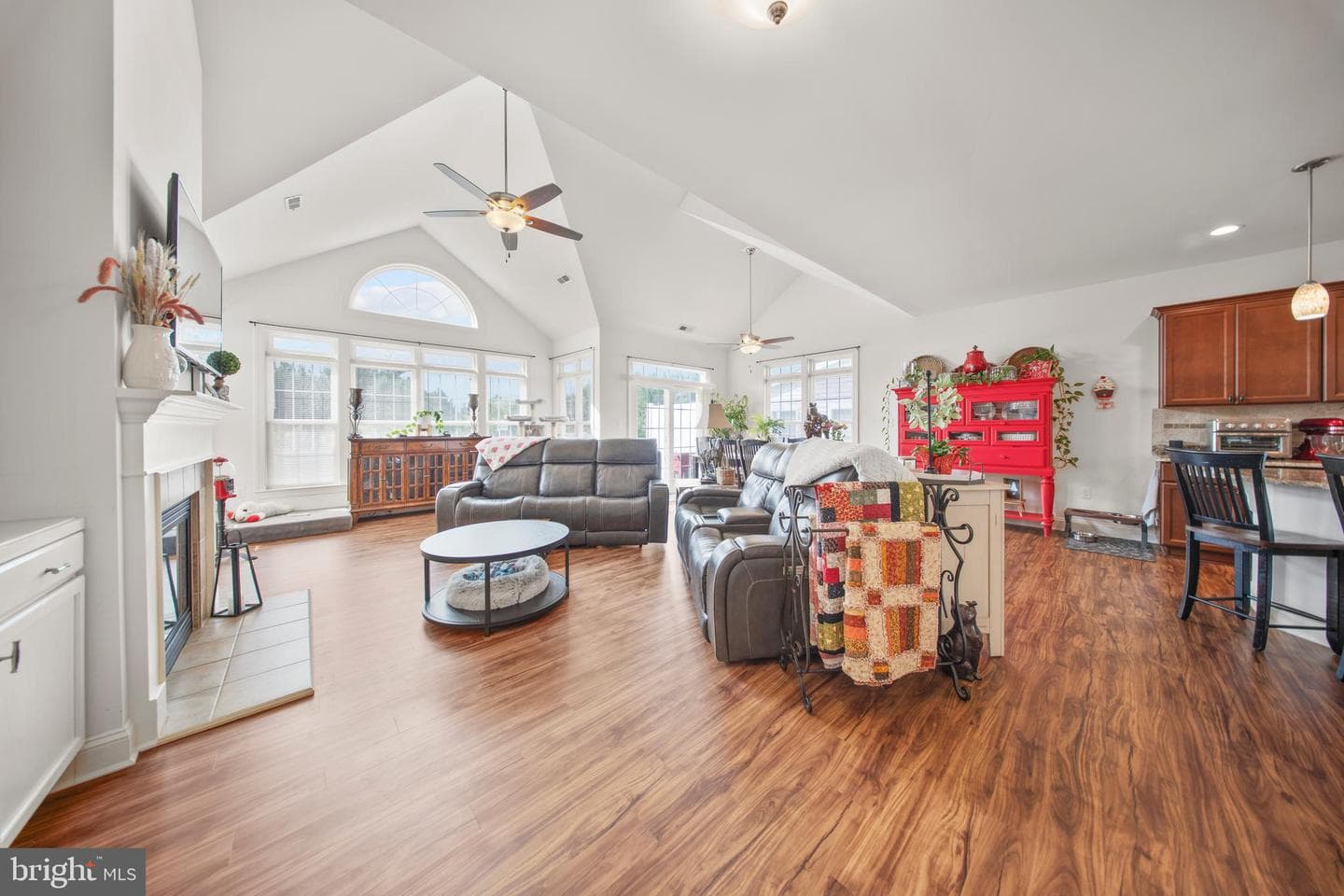1178 Kestrel Way photo 19