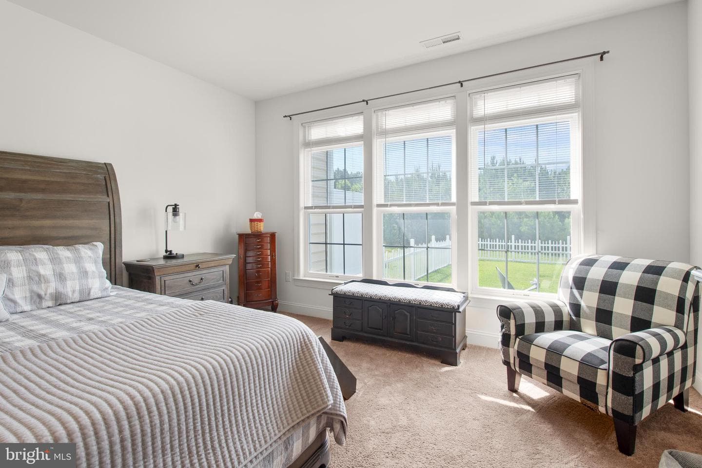 1178 Kestrel Way photo 22