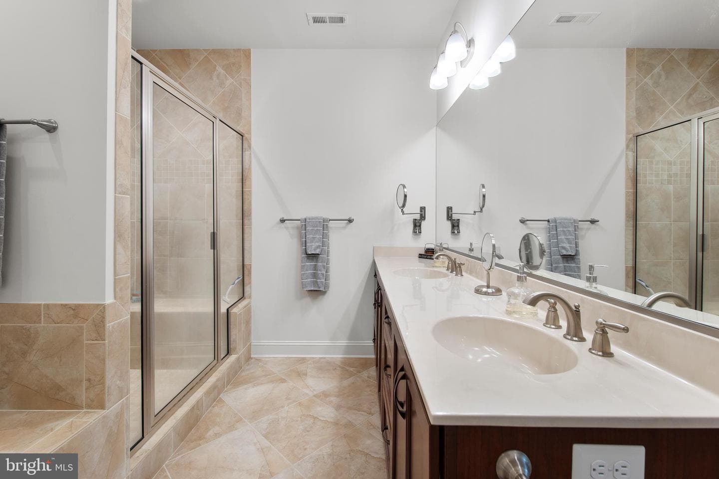 1178 Kestrel Way photo 24