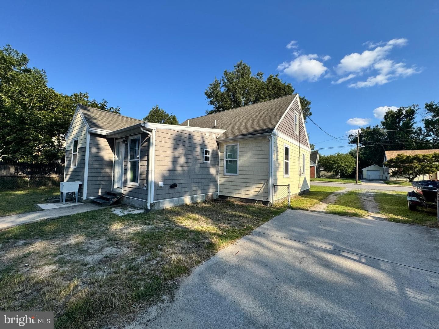 923 Preston Street photo 4