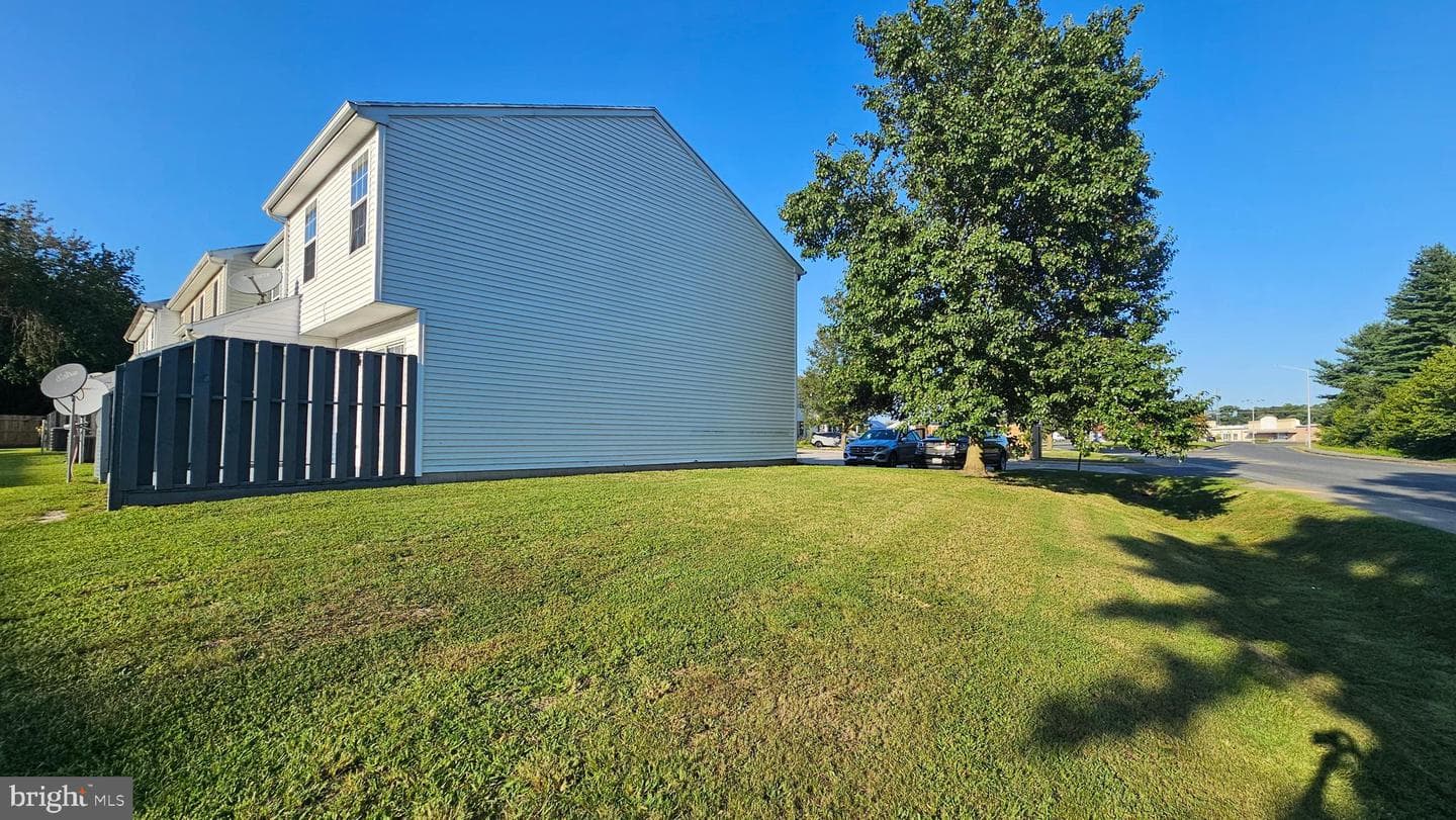 1801 Woodbrooke Drive #1801 photo 3