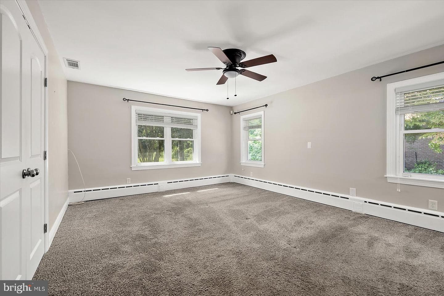 1105 Riverside Drive photo 42