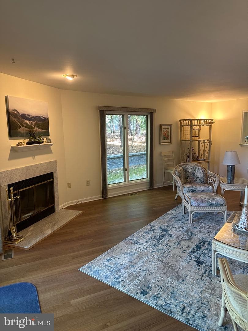 225 Canal Park Dr # 15 photo 9