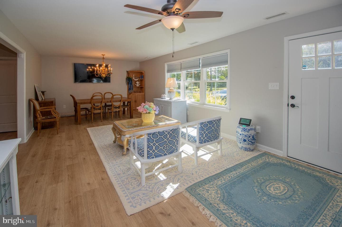6821 Mount Vernon Avenue photo 3
