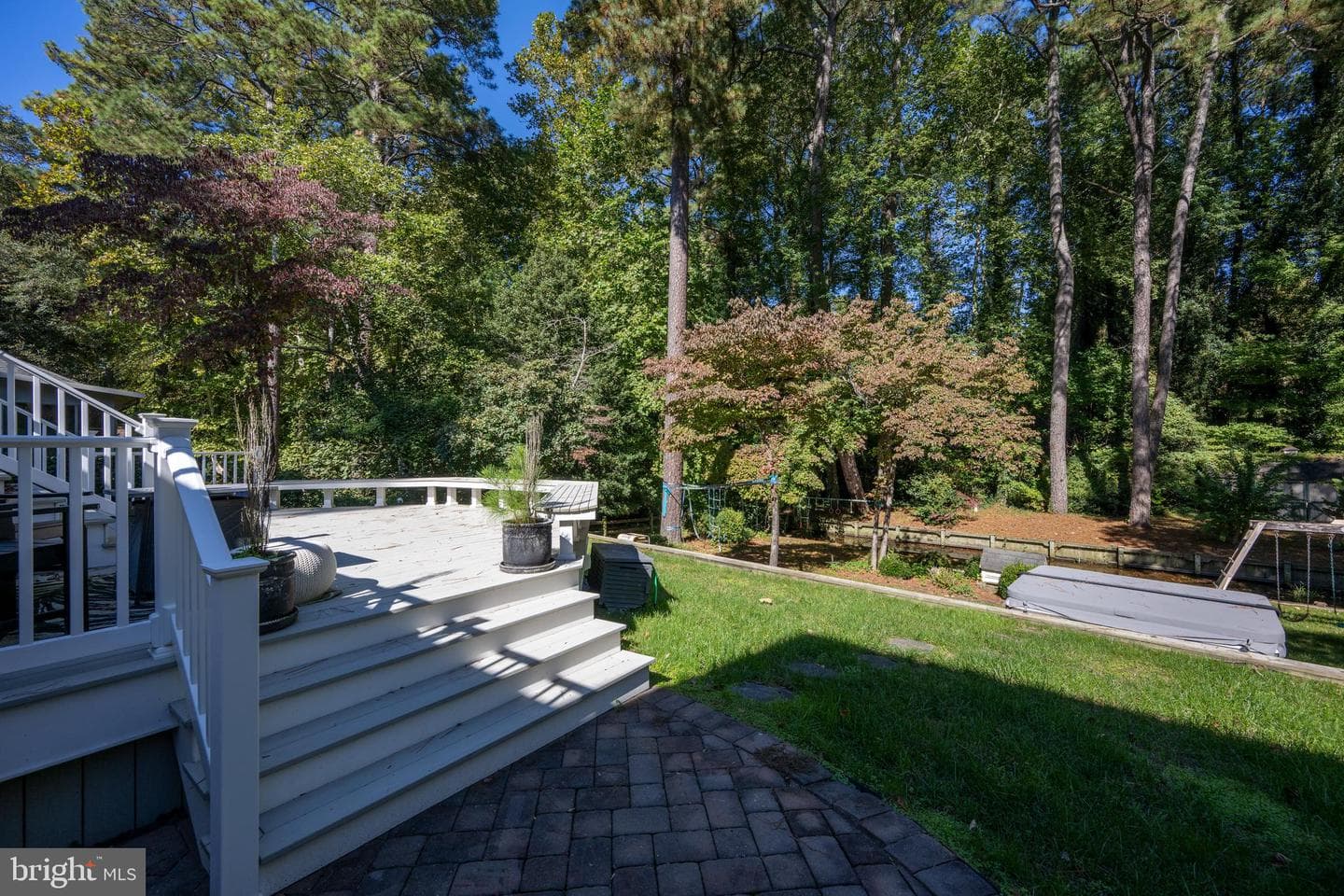 409 Rolling Rd photo 47
