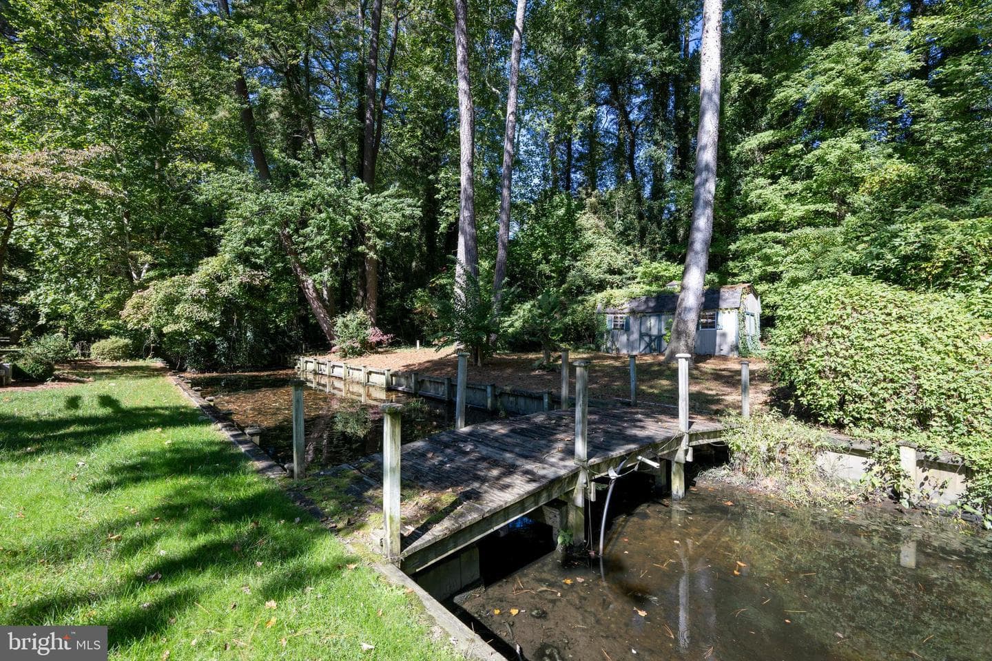 409 Rolling Rd photo 49