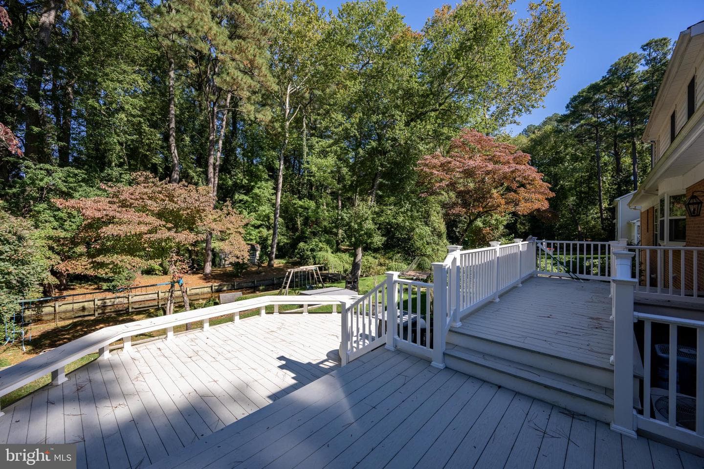 409 Rolling Rd photo 8