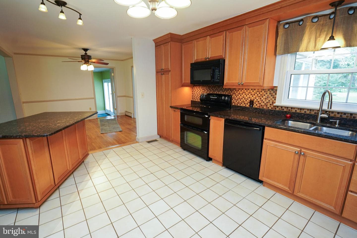 707 Camellia Road photo 15