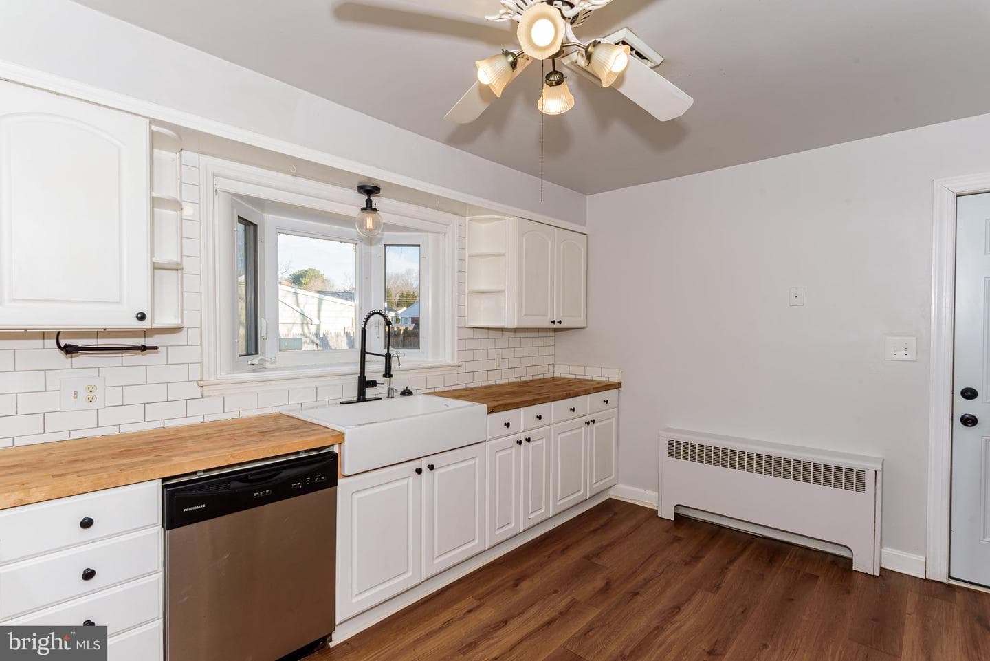 1209 Belmont Ave photo 12