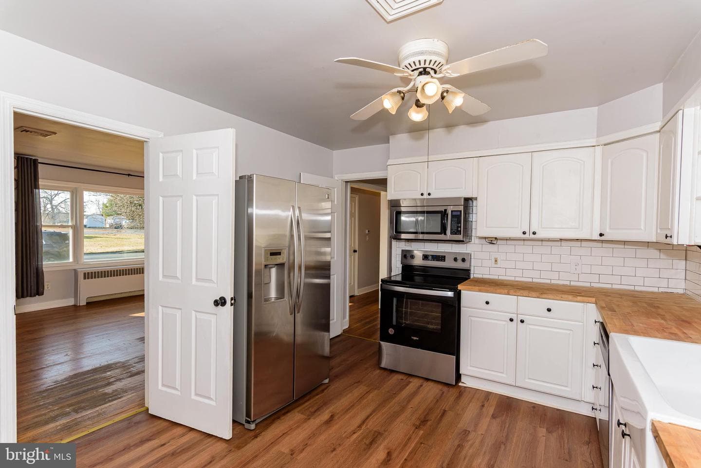 1209 Belmont Ave photo 9