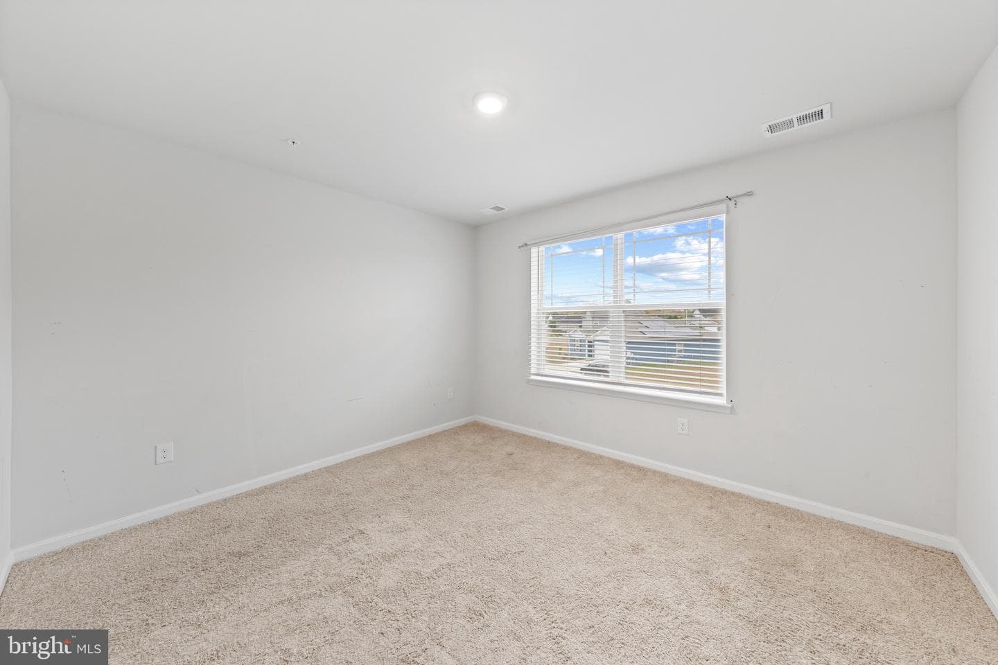 813 Marquis Avenue photo 33