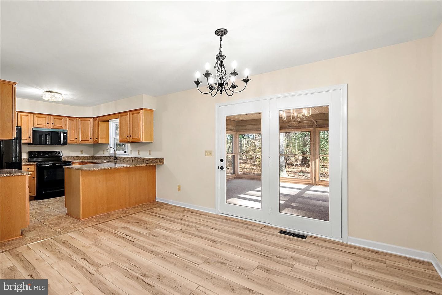 5991 Hounds Bay Circle photo 10