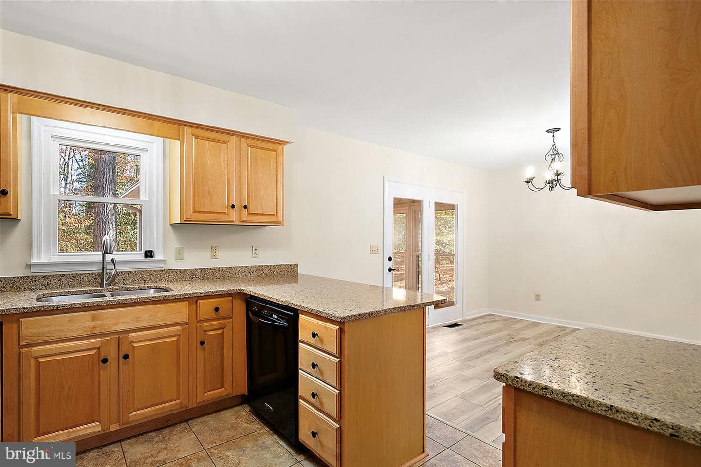 5991 Hounds Bay Circle photo 16