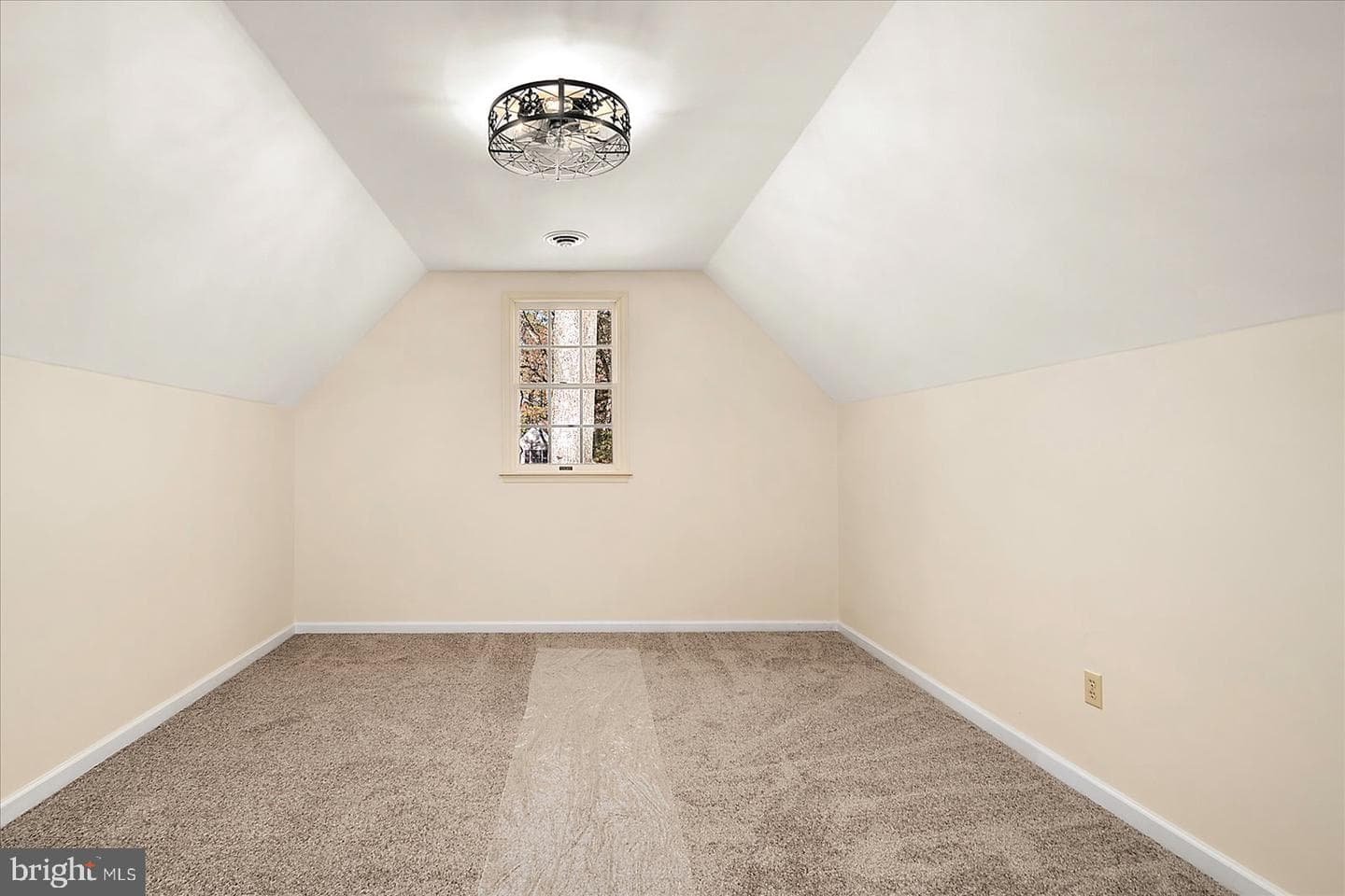 5991 Hounds Bay Circle photo 39