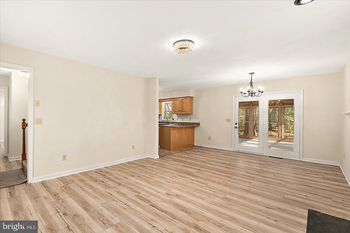 5991 Hounds Bay Circle photo 5