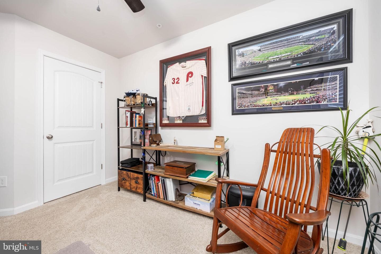 827 Marquis Avenue photo 38