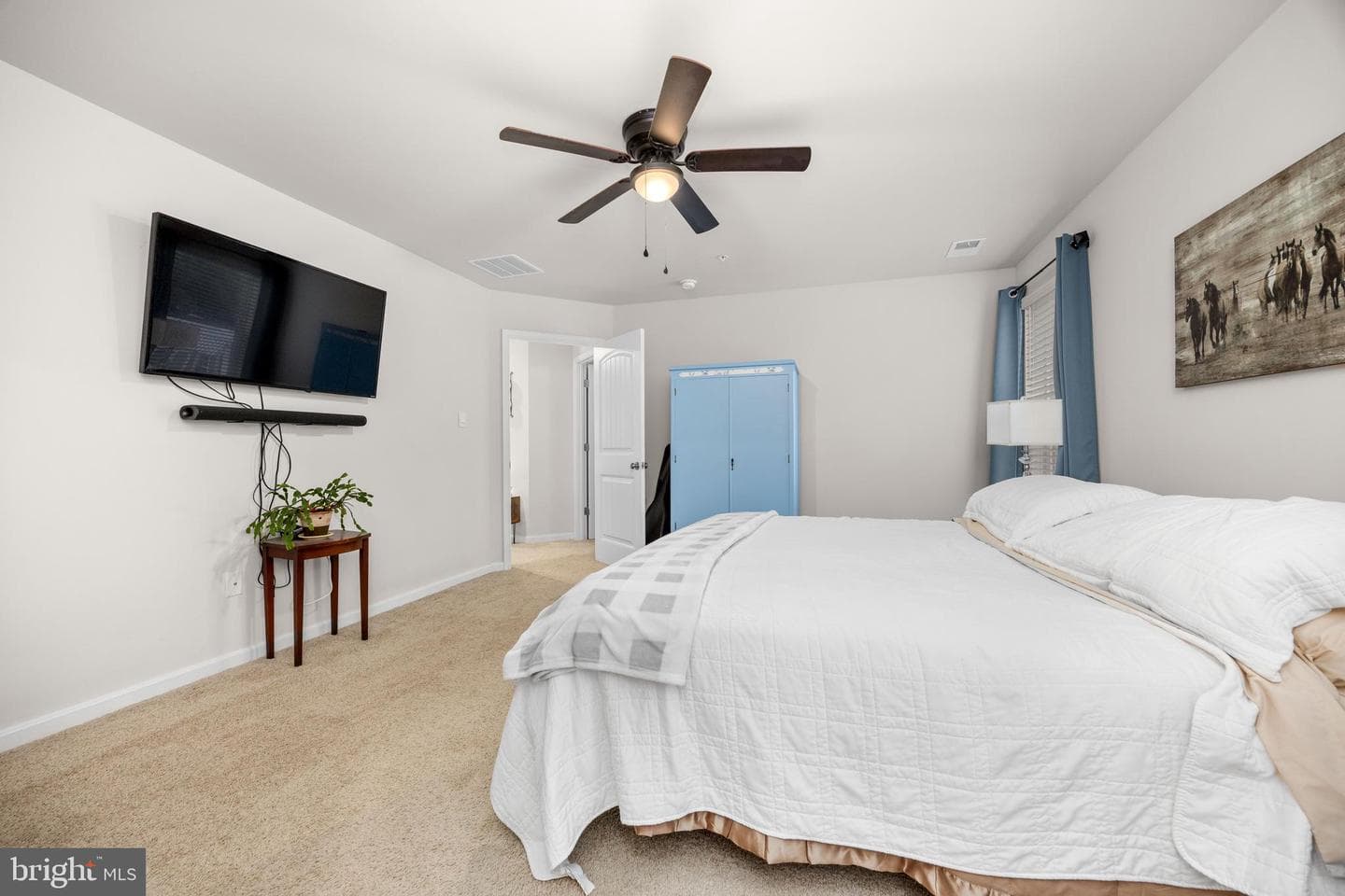 827 Marquis Avenue photo 42