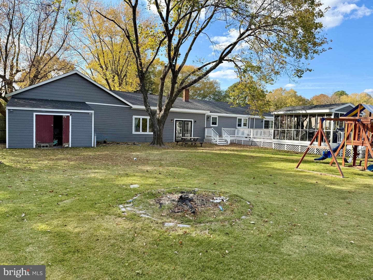 403 Woodcrest Ave photo 17