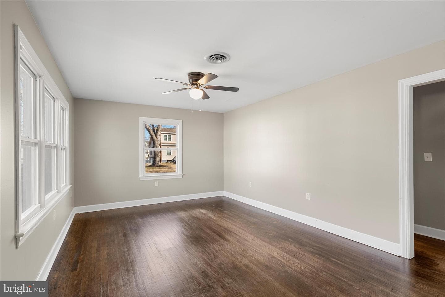 105 Spruce Street photo 7