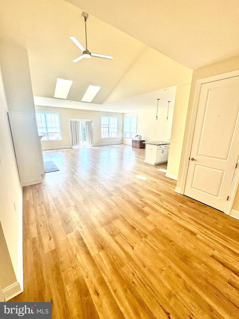 1148 Kestrel Way photo 12