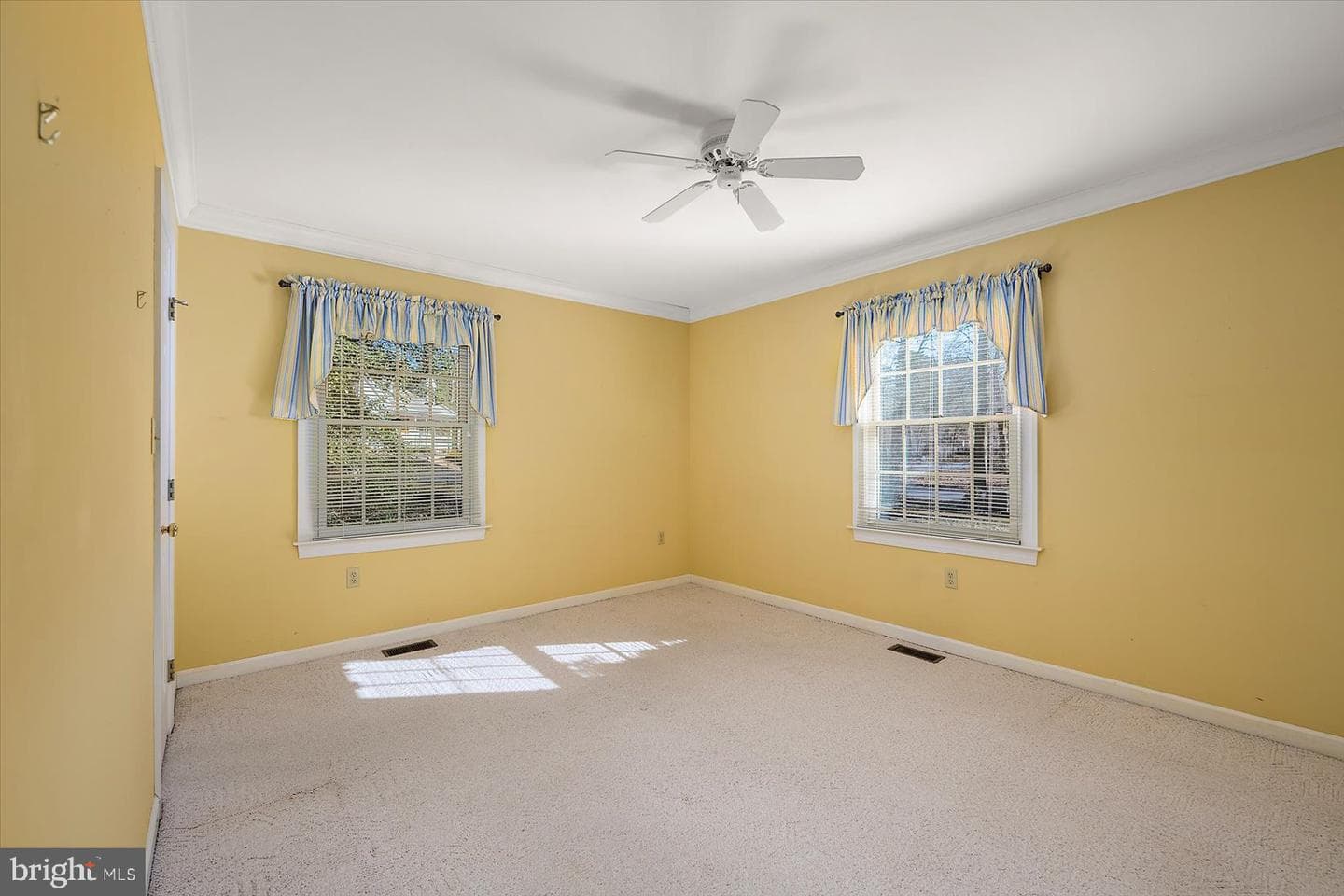 709 Grason Lane photo 25