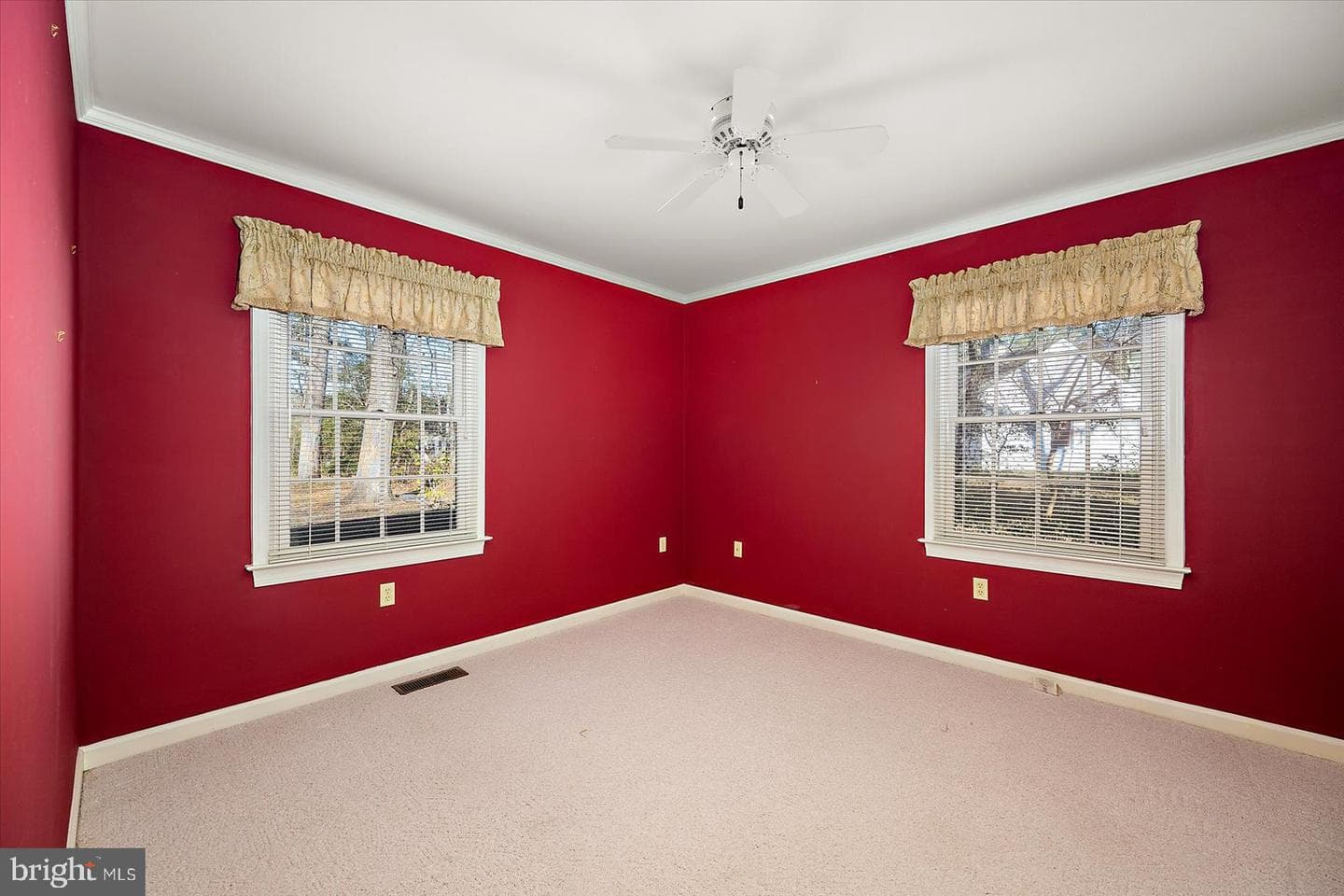 709 Grason Lane photo 28