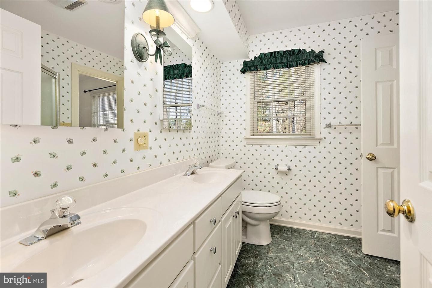 709 Grason Lane photo 38