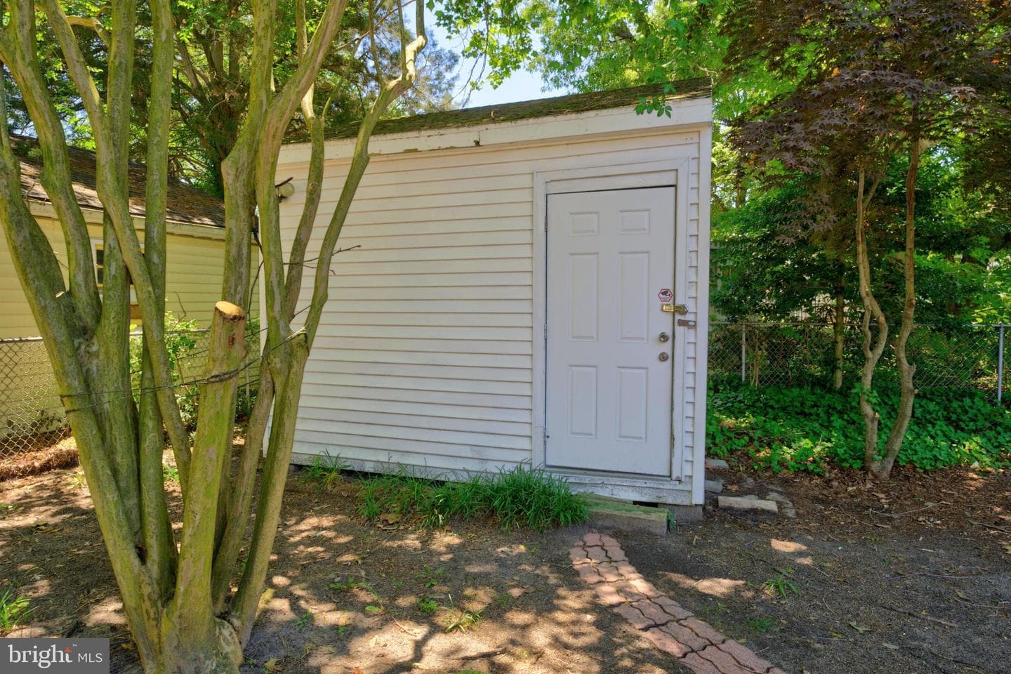 316 S Haven Avenue photo 27