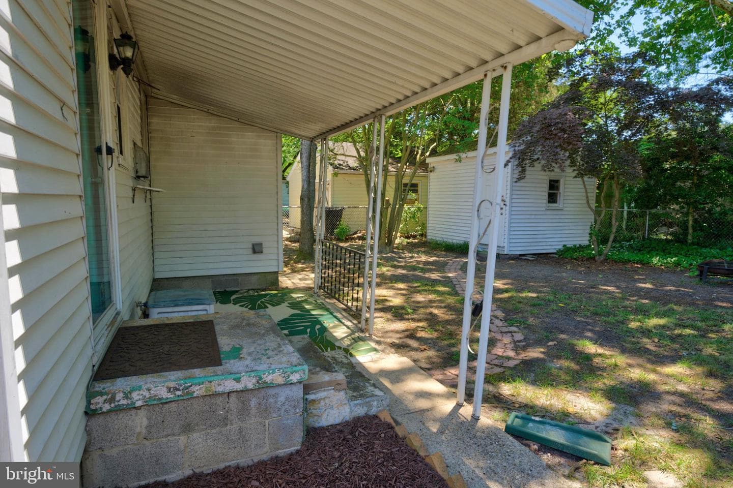 316 S Haven Avenue photo 28