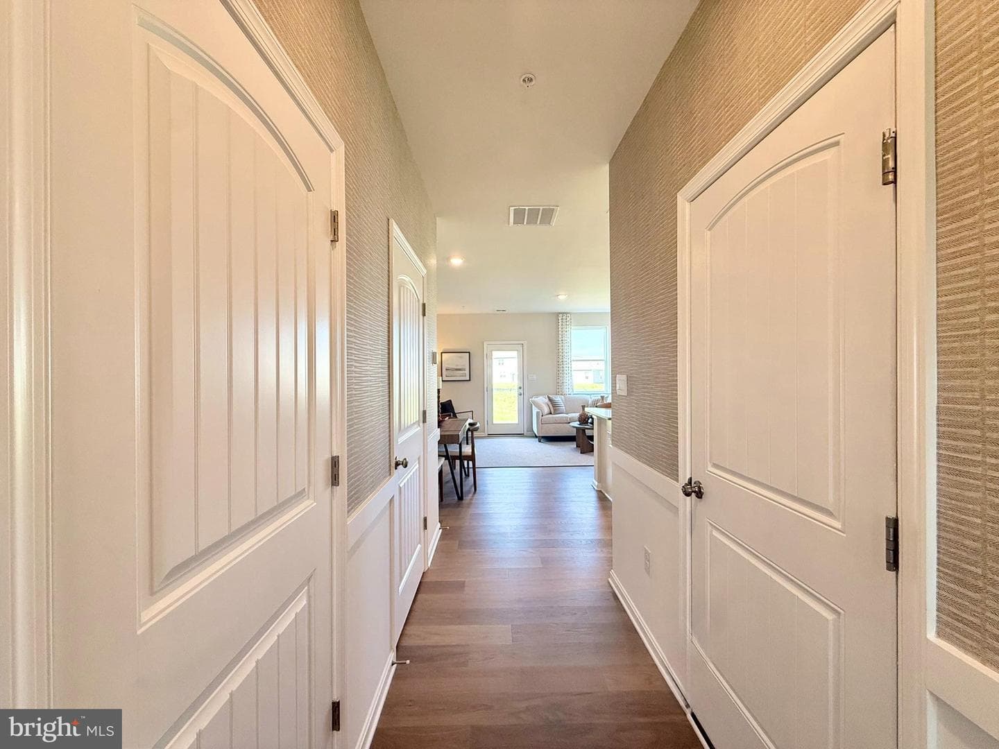 1325 Sugarplum Lane photo 4