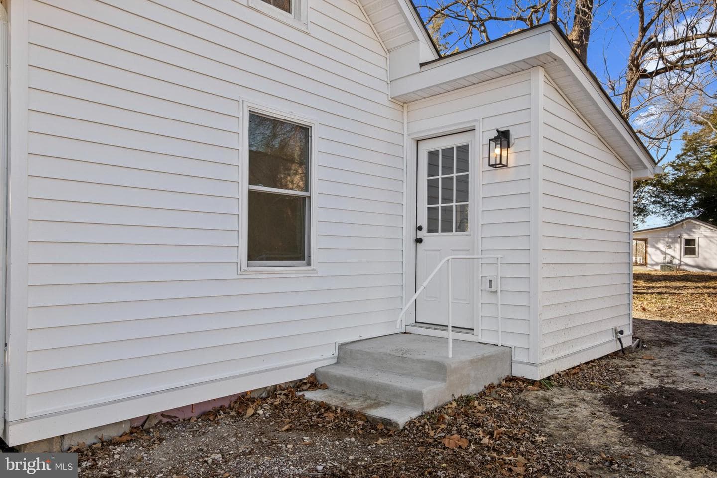 28276 Riverside Drive photo 21